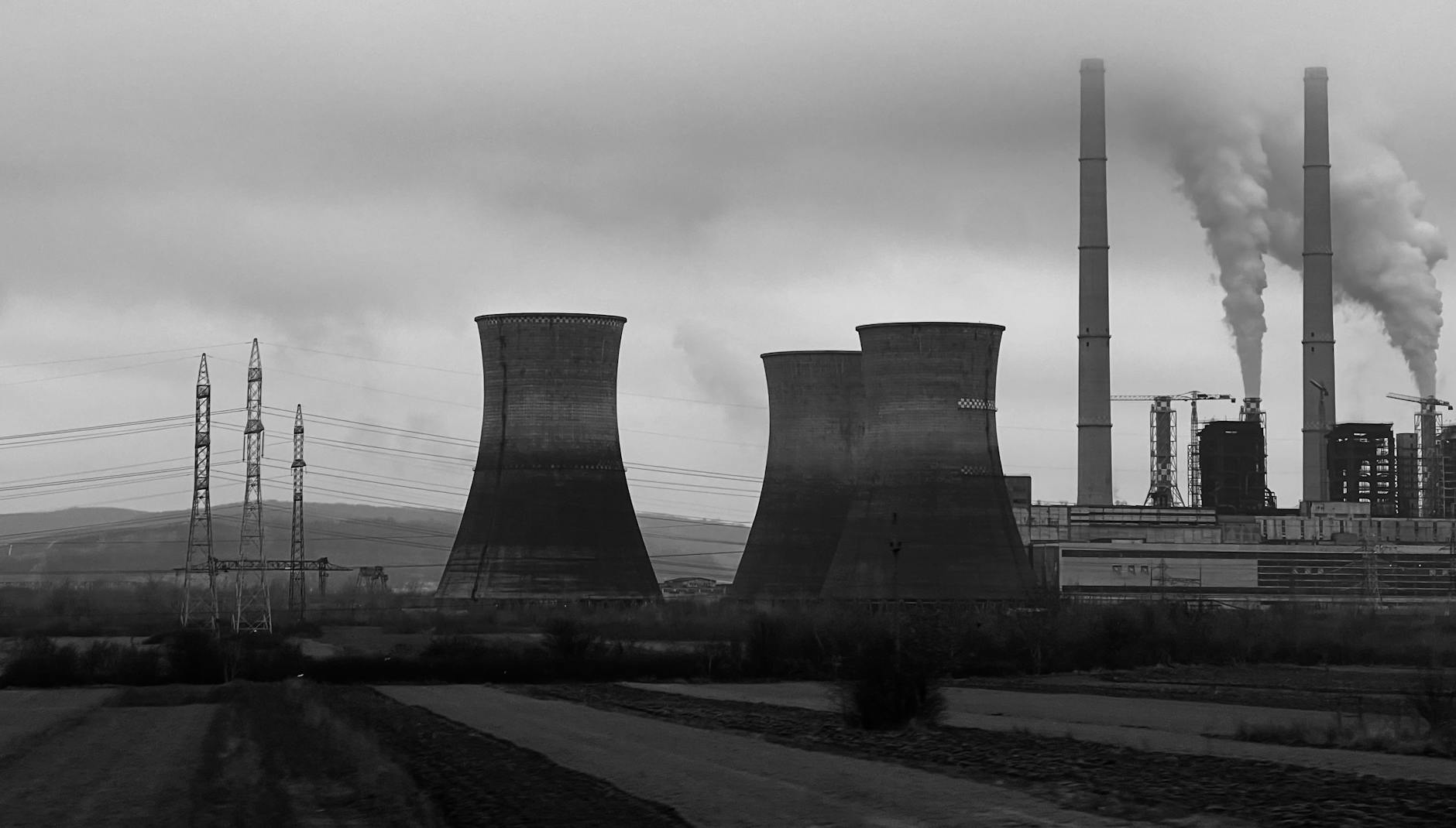 Fisk Street Generating Station (Chicago, Illinois): Asbestos Exposure, Occupational Disease, and Legal Rights for Workers and Families