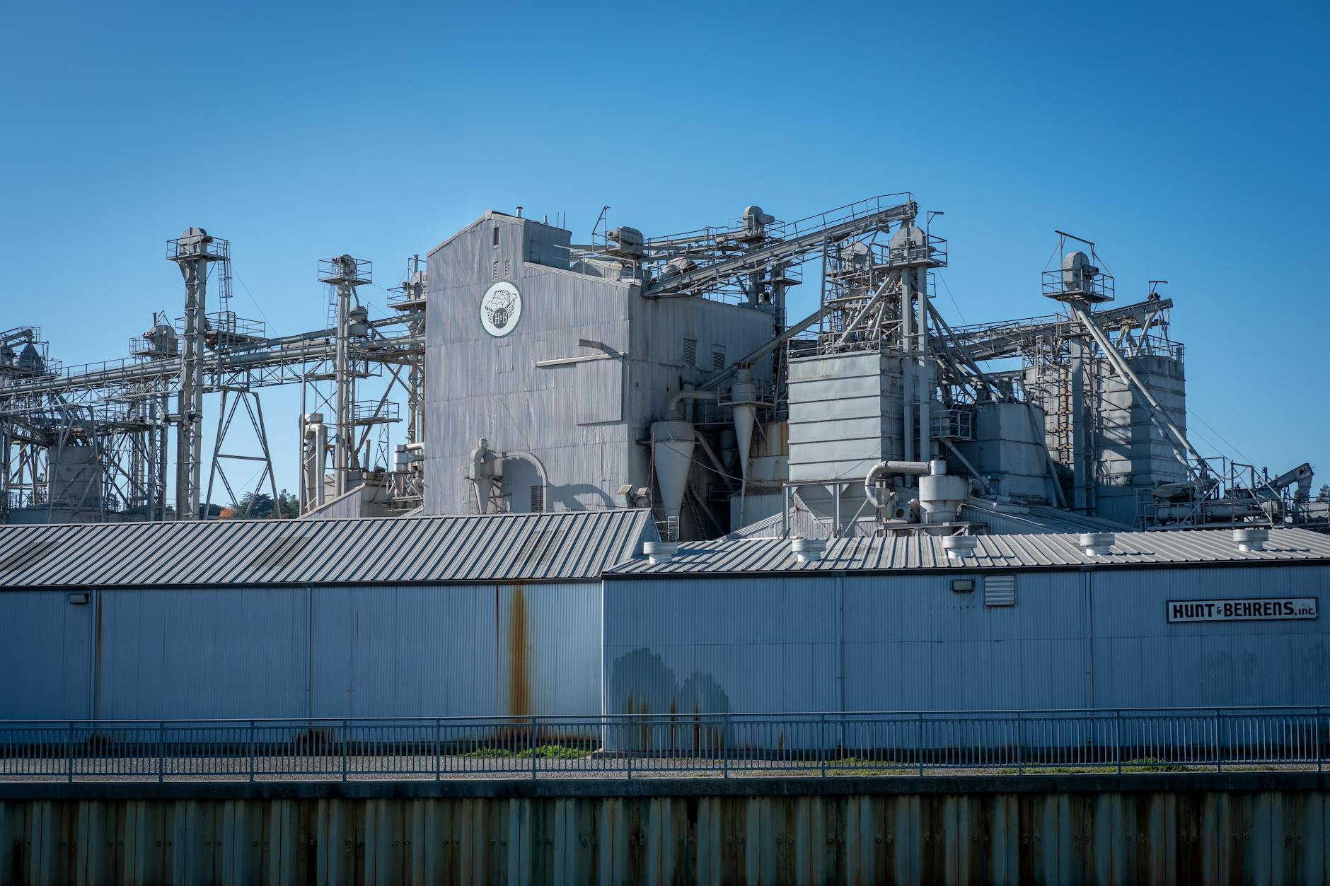 Asbestos Exposure at Illinois Bell Telephone Company Chicago: Former Worker Claims