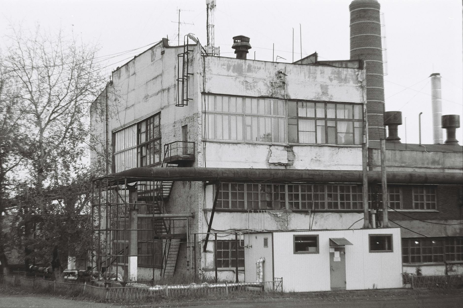 Asbestos Exposure at Illinois River Correctional Center Canton Illinois state facility: Former Worker Claims